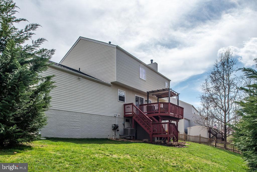 STAFFORD LAKES VILLAGE - Residential