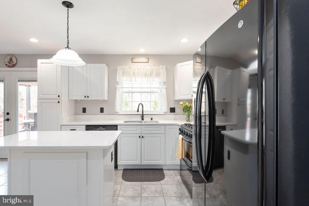 STAFFORD LAKES VILLAGE - Residential