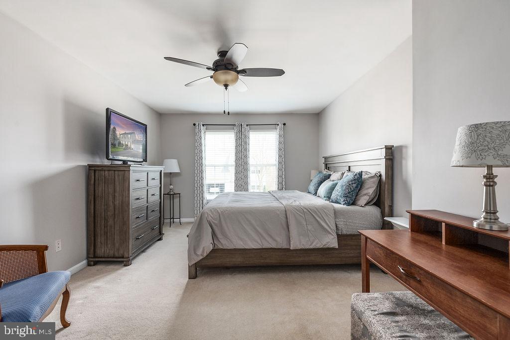 STAFFORD LAKES VILLAGE - Residential