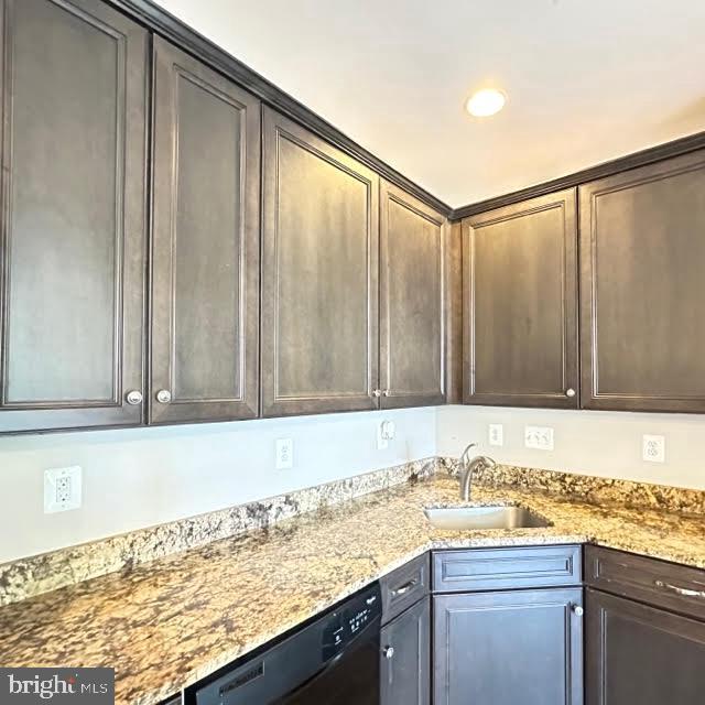 CHESTERFIELD A CONDOMINIUM - Residential Lease