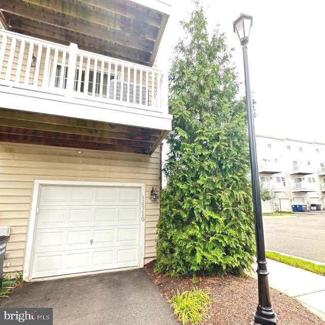 CHESTERFIELD A CONDOMINIUM - Residential Lease