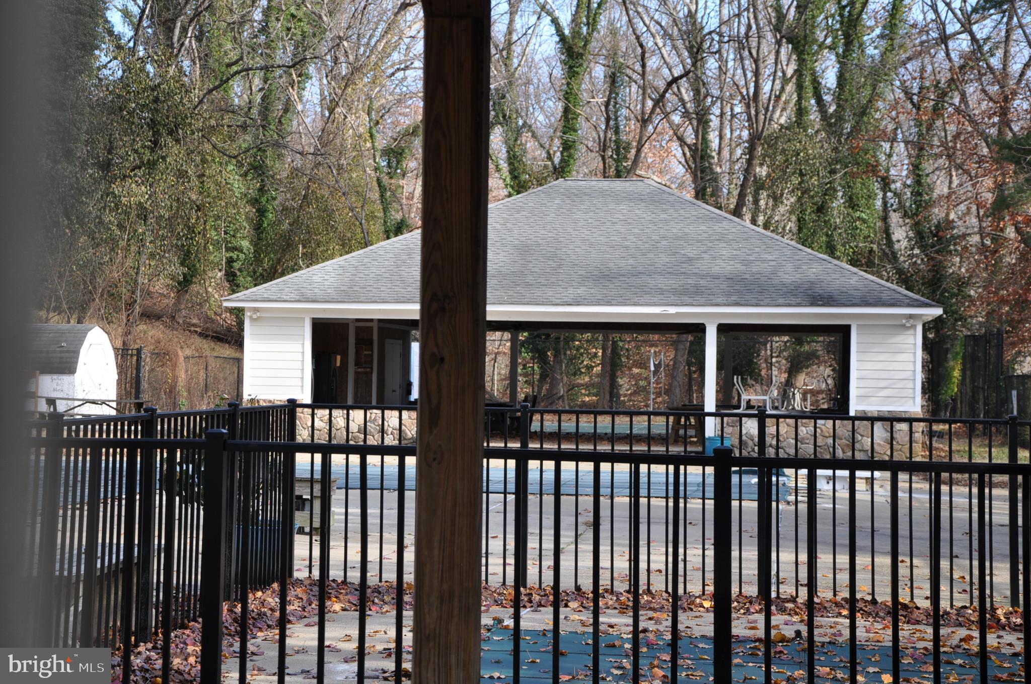 PINES ON THE SEVERN - Residential