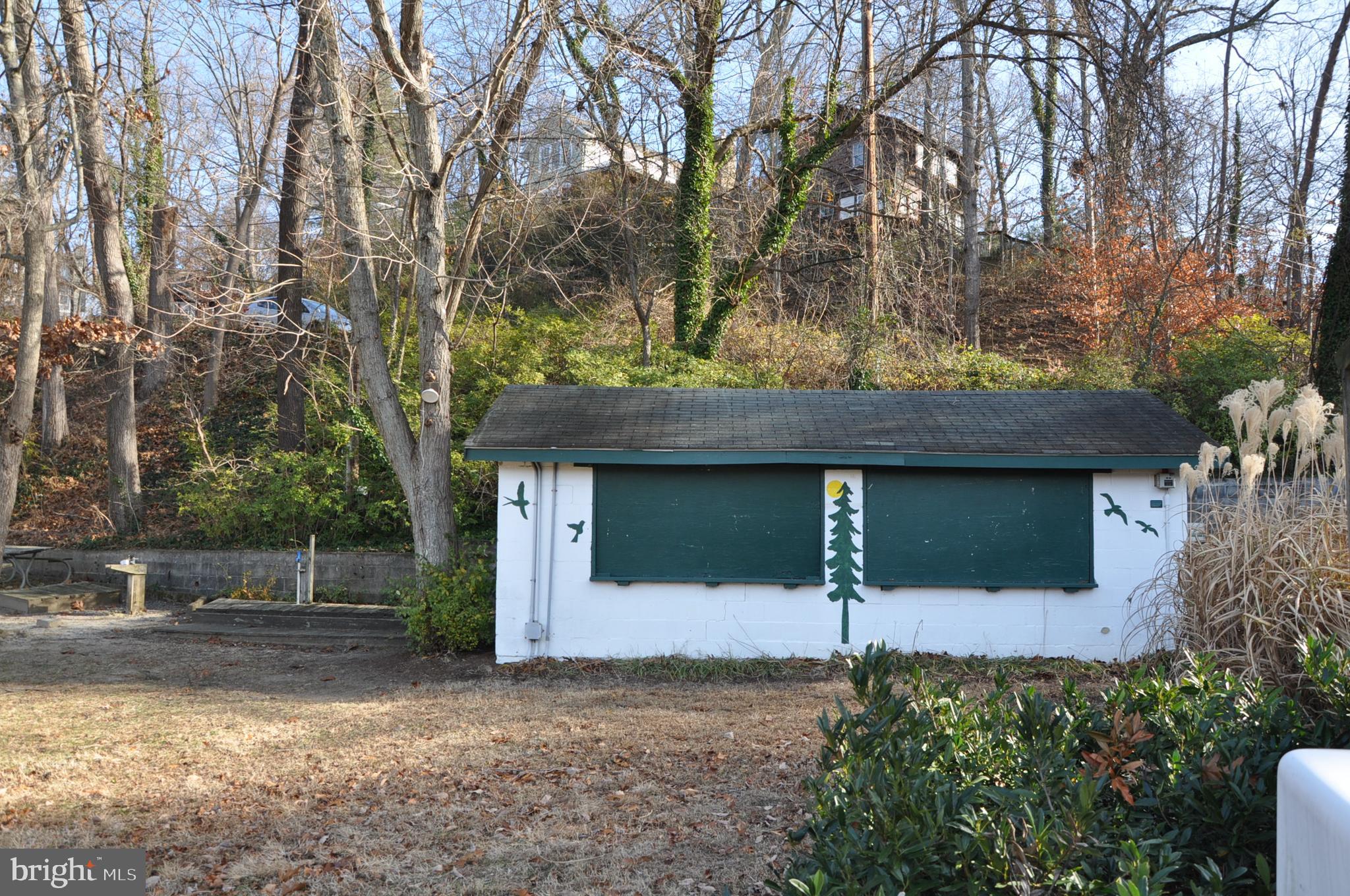 PINES ON THE SEVERN - Residential