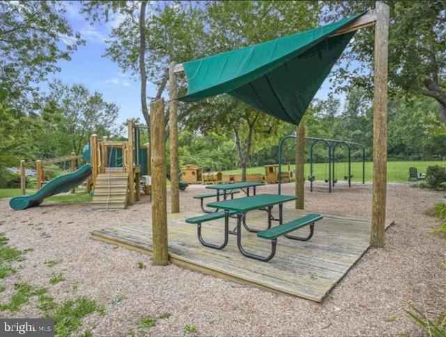 PINES ON THE SEVERN - Residential