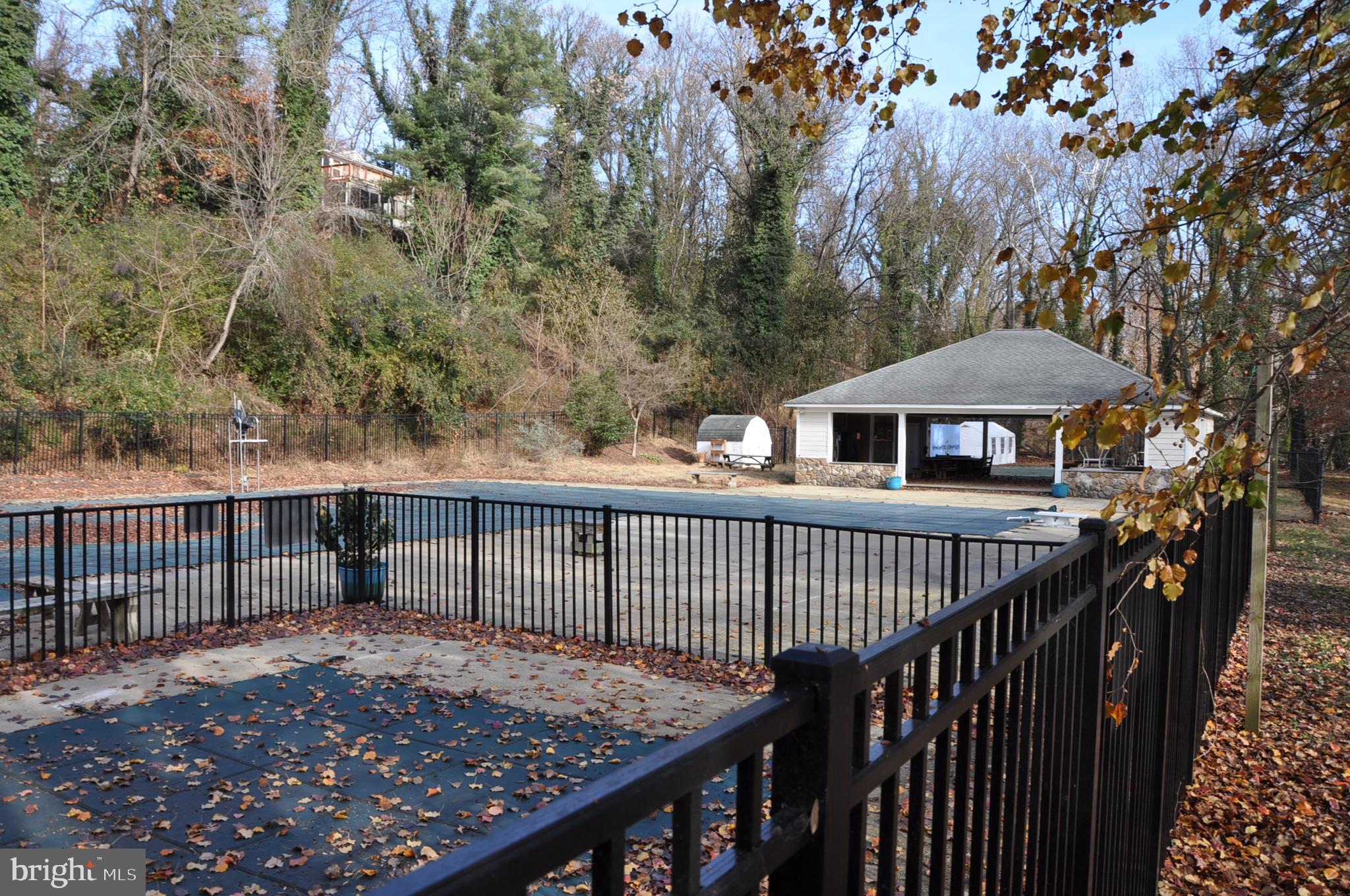 PINES ON THE SEVERN - Residential