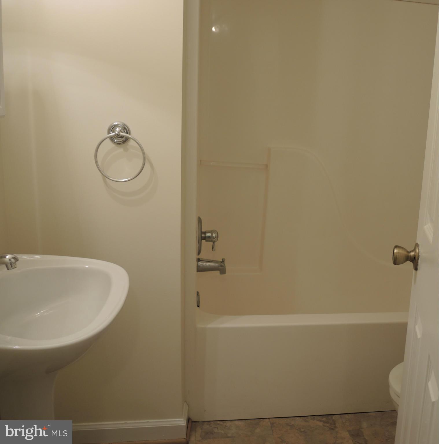 OAK SPRINGS - Residential