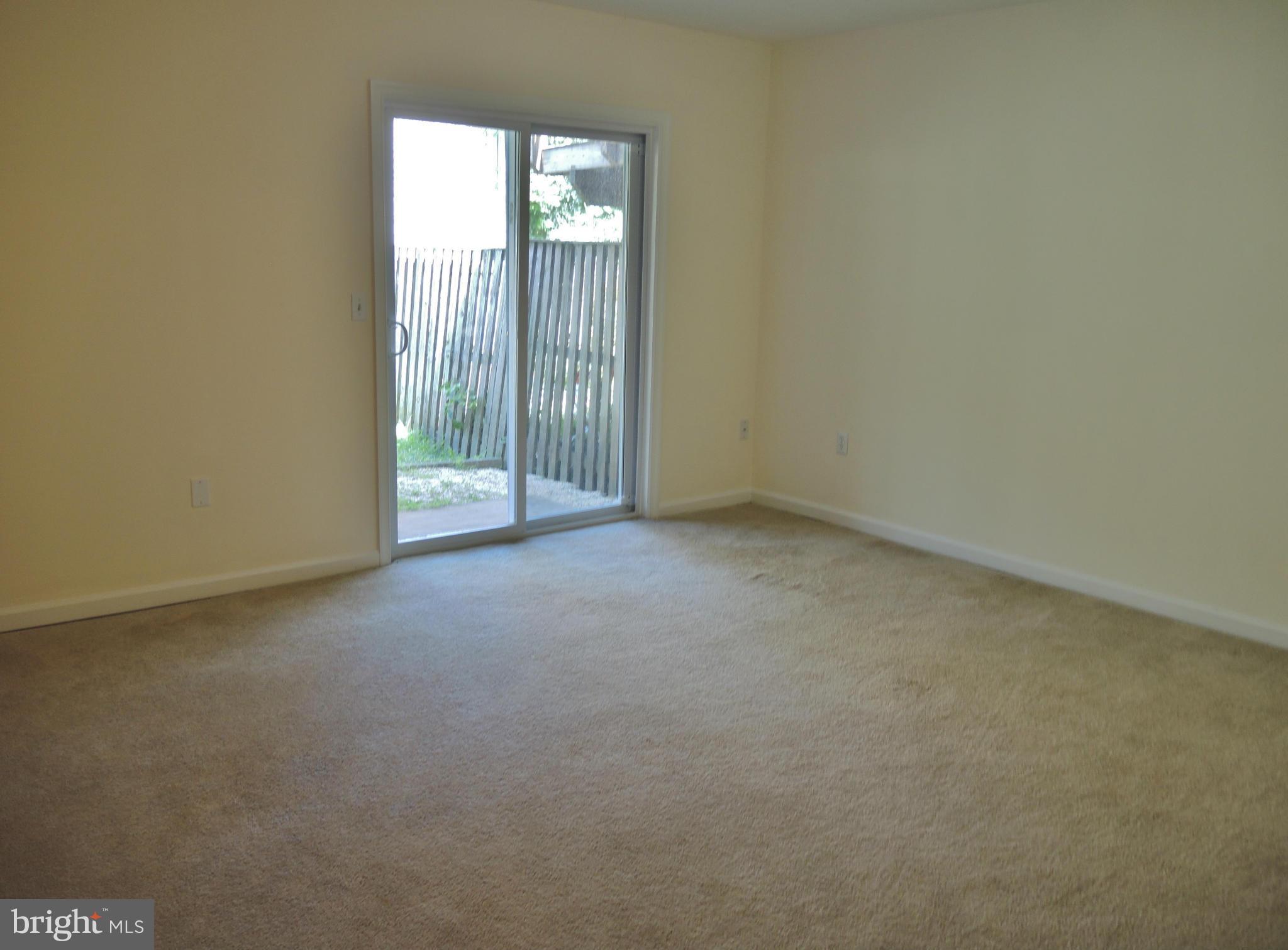 OAK SPRINGS - Residential