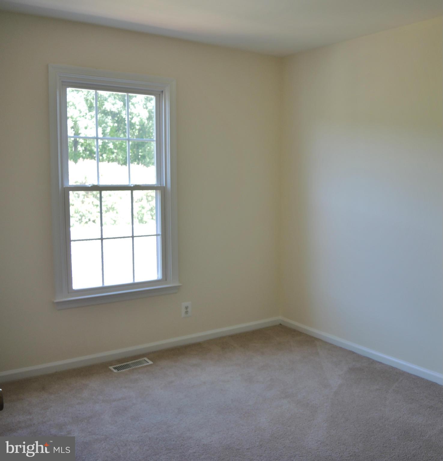 OAK SPRINGS - Residential