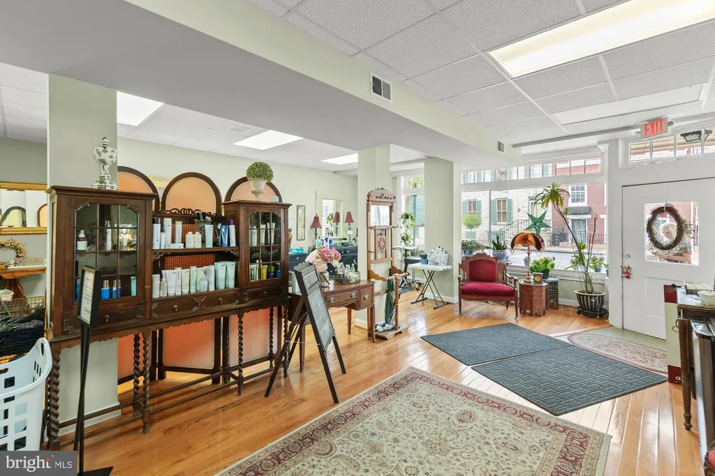 Additional image 10 of 202 S Braddock Street, Winchester, VA 22601