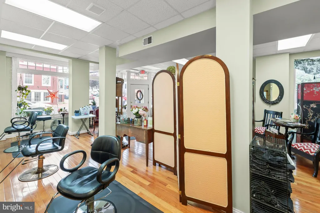Additional image 8 of 202 S Braddock Street, Winchester, VA 22601