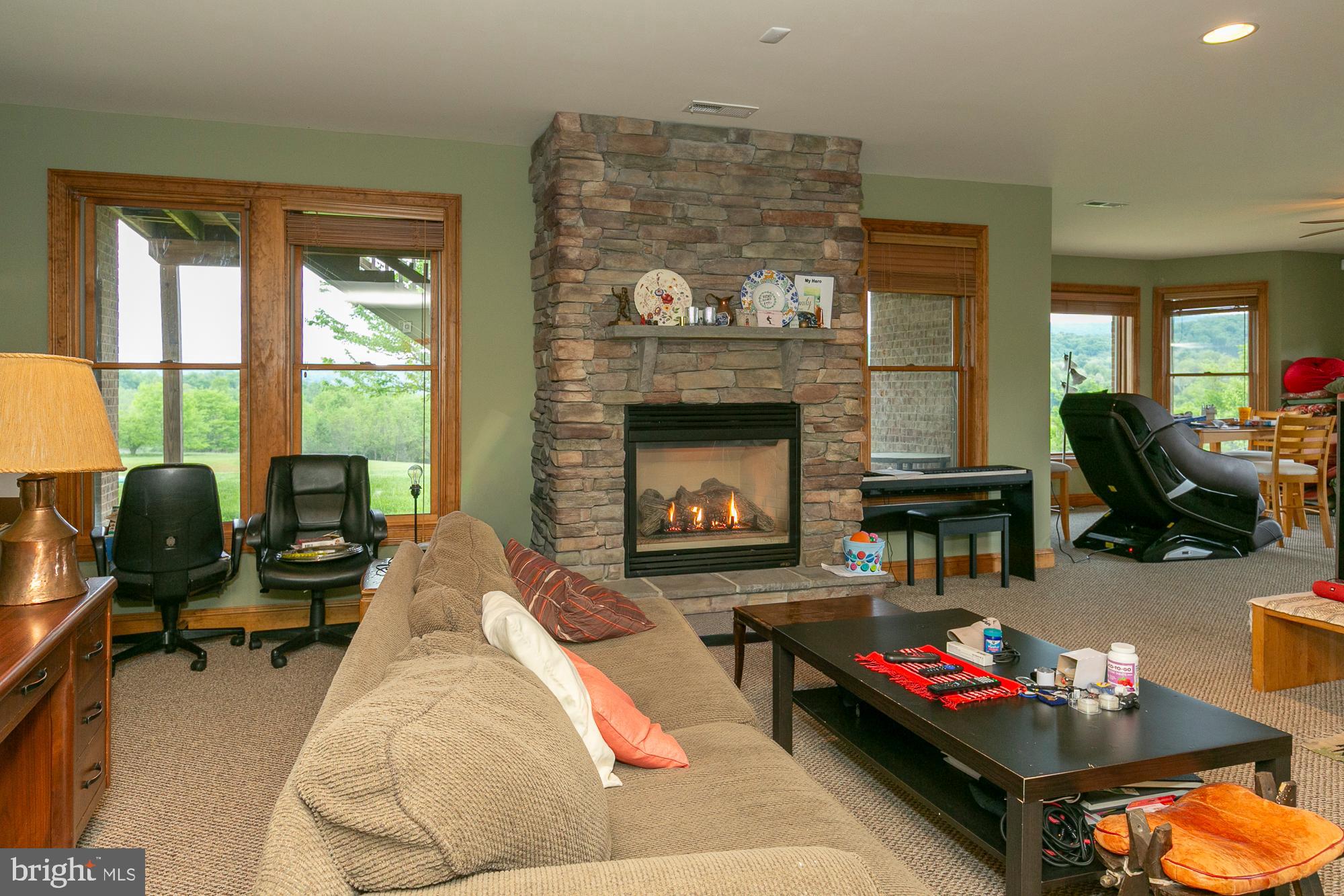 FALCON RIDGE - Residential