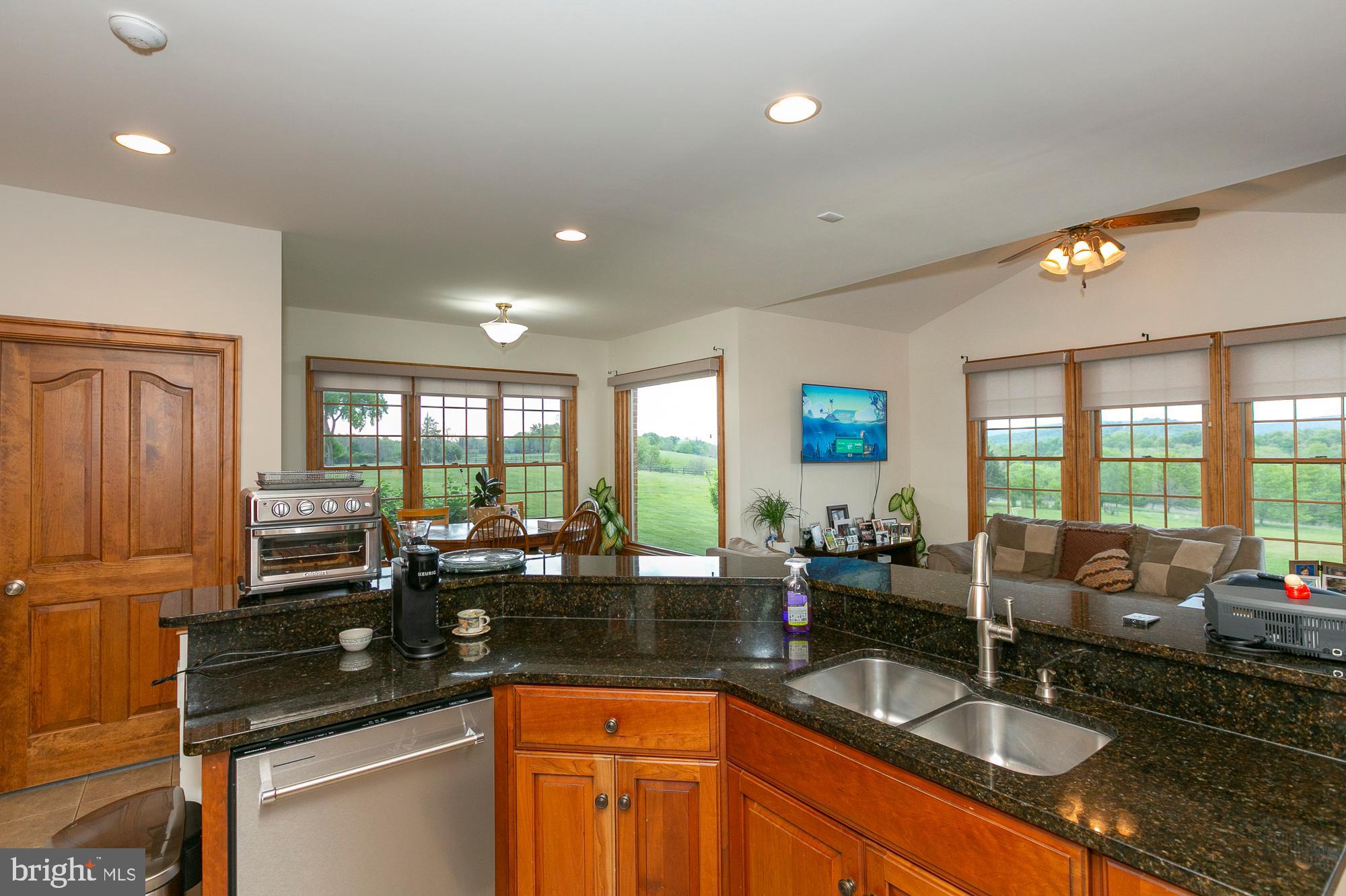 FALCON RIDGE - Residential