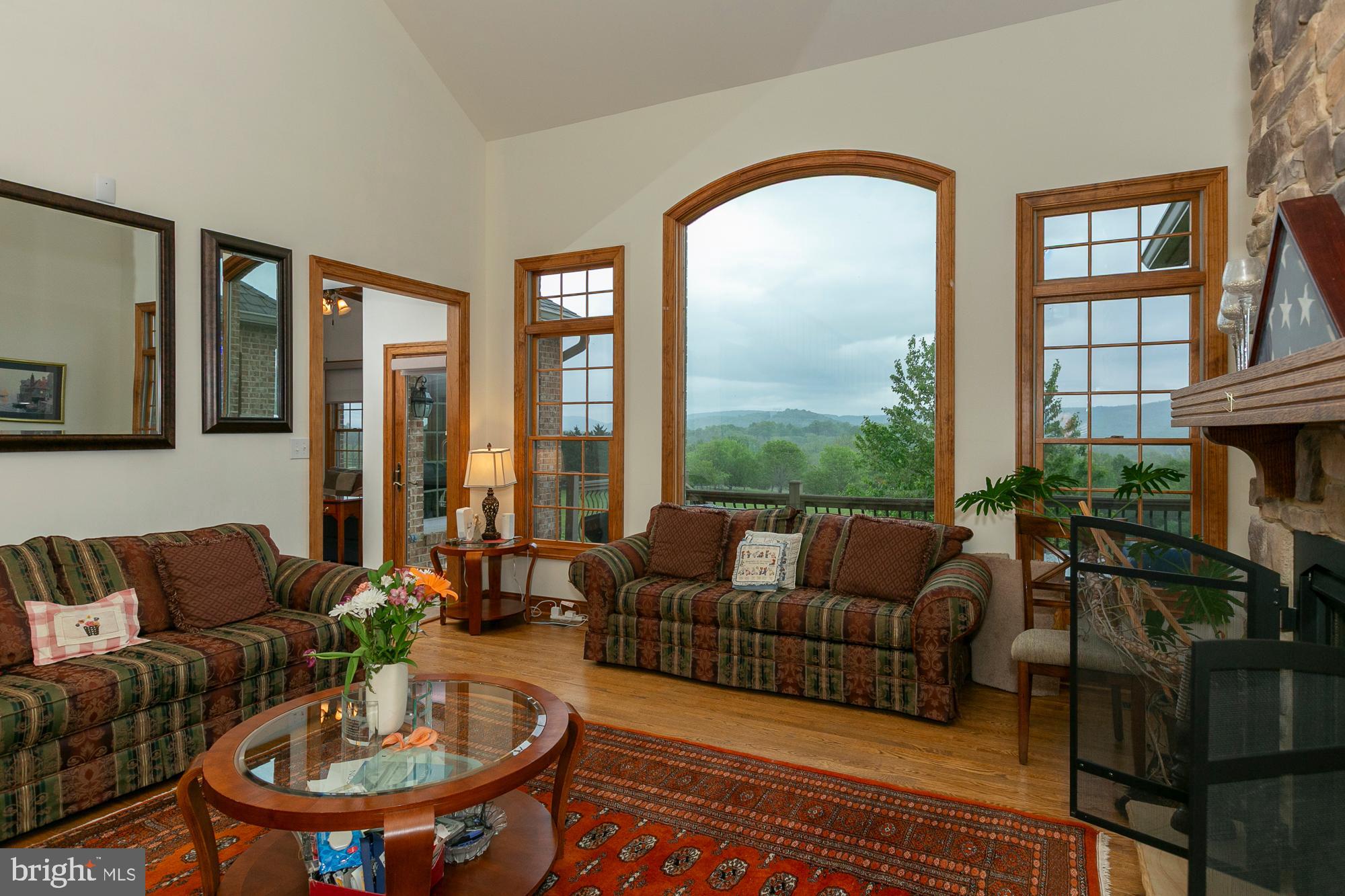 FALCON RIDGE - Residential