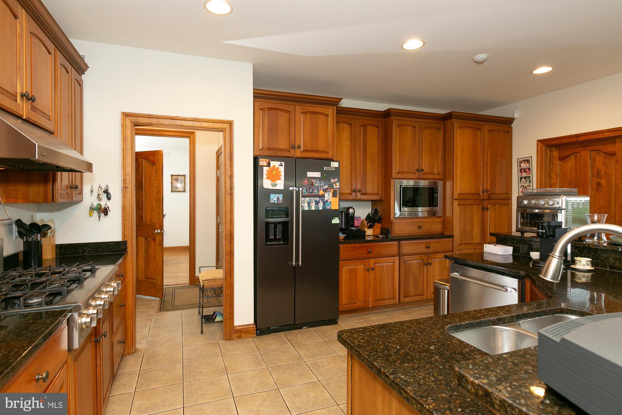 FALCON RIDGE - Residential