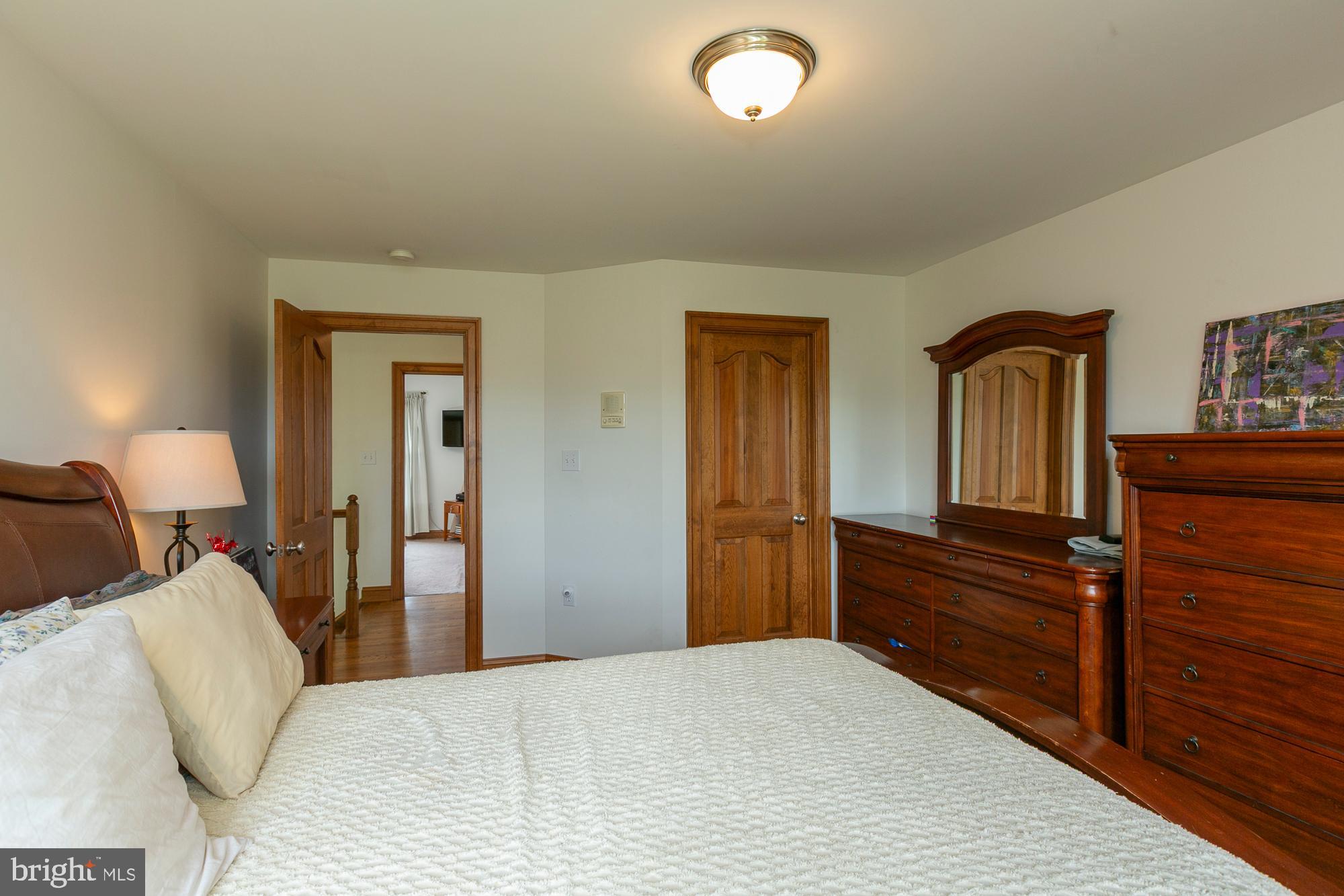 FALCON RIDGE - Residential