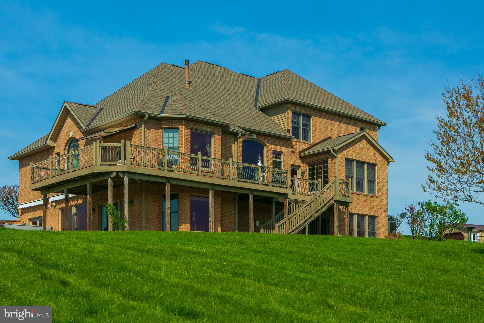 FALCON RIDGE - Residential