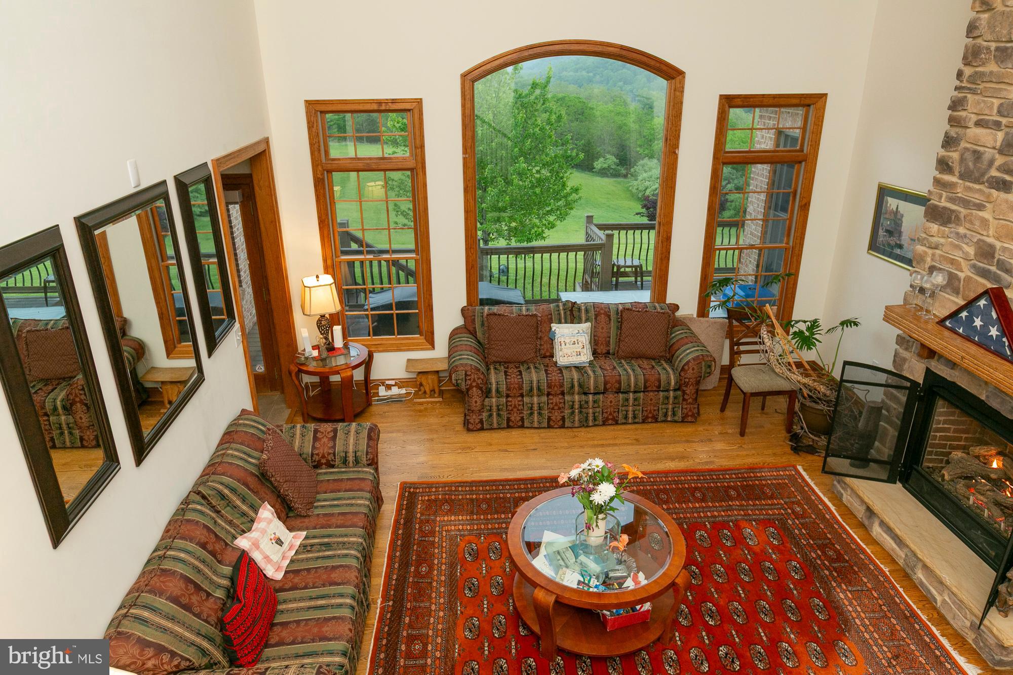 FALCON RIDGE - Residential