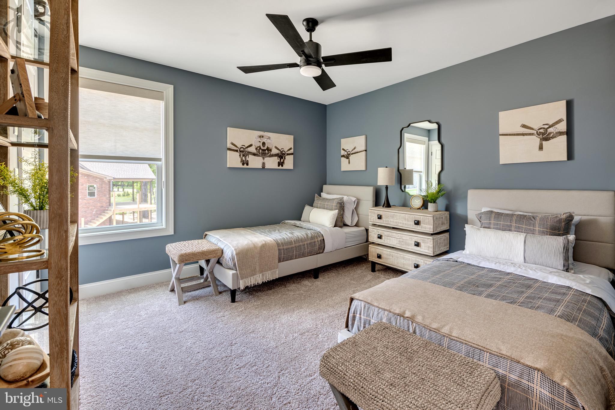 LIGHTSHIP COVE - Residential