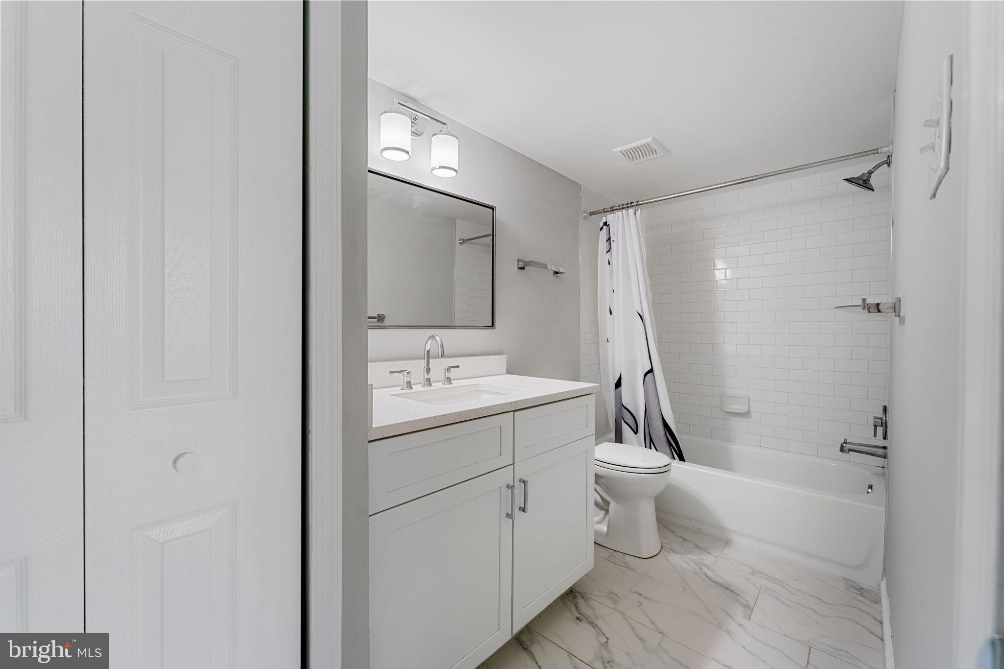 REGENCY AT MCLEAN - Residential