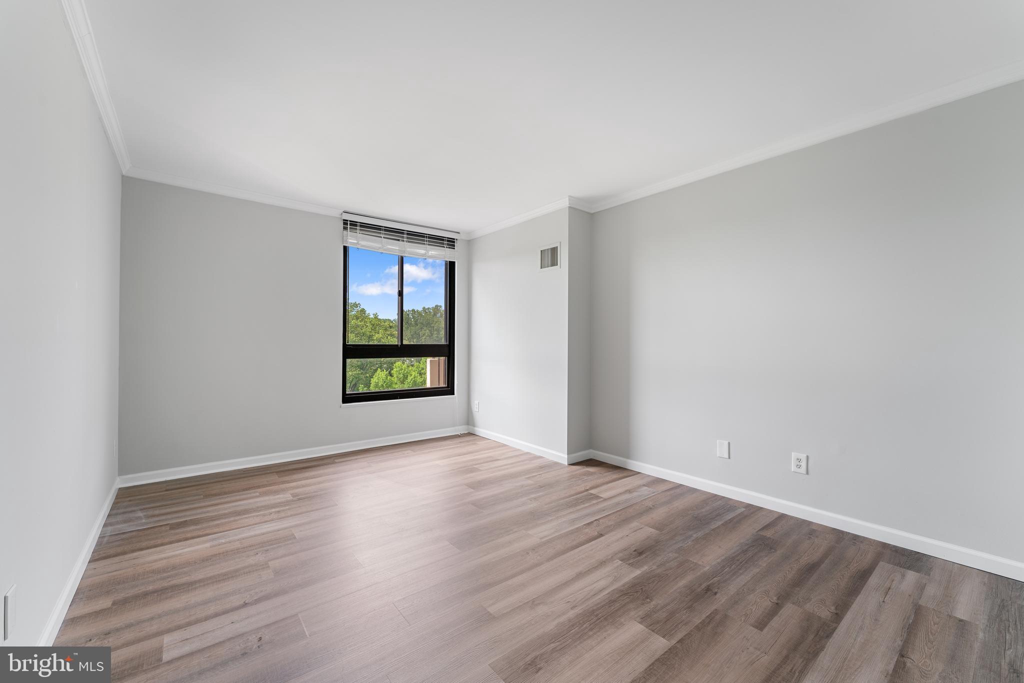 REGENCY AT MCLEAN - Residential