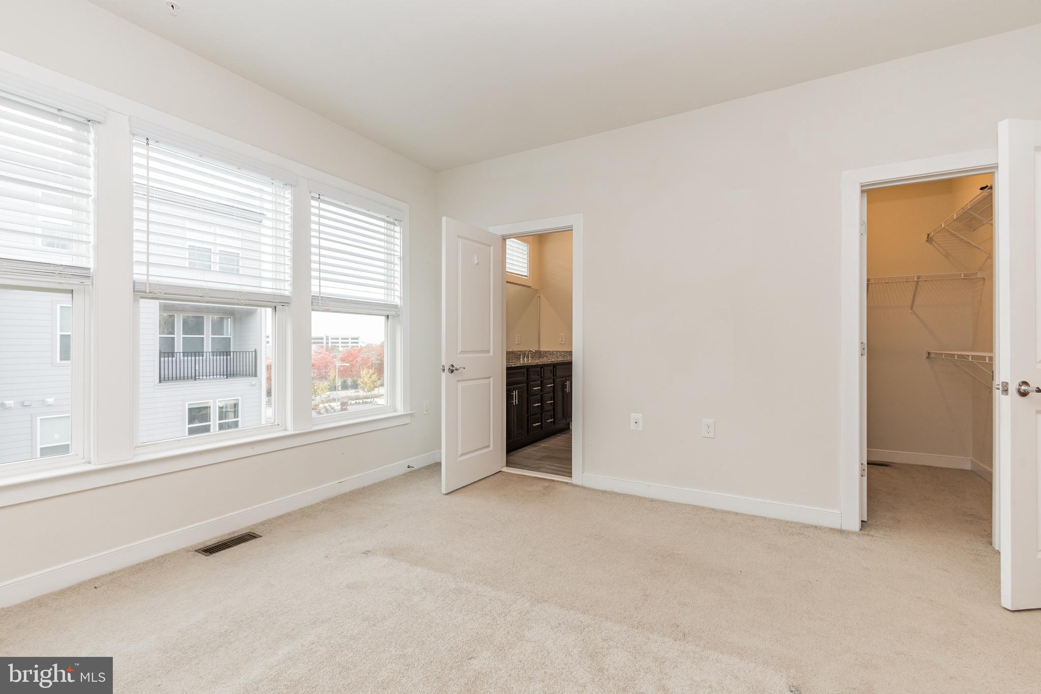 METROPARK AT ARROWBROOK - Residential Lease