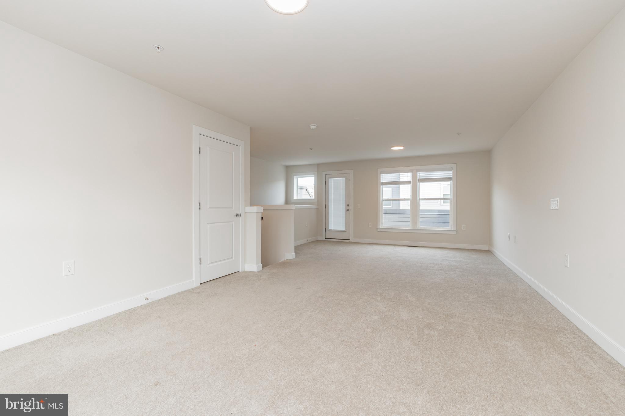 METROPARK AT ARROWBROOK - Residential Lease