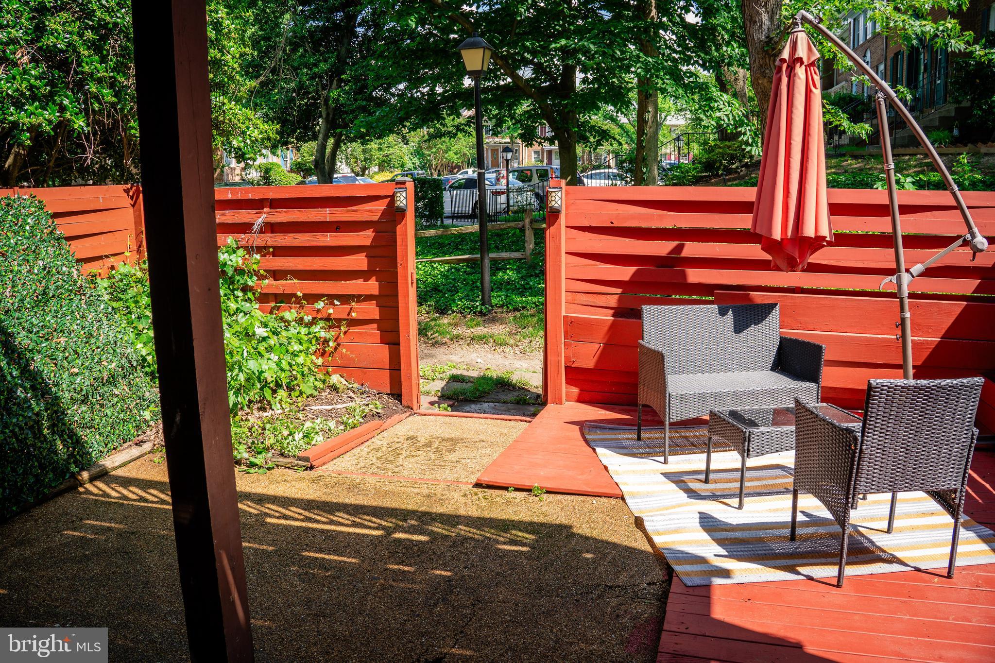 GREENWICH - Residential