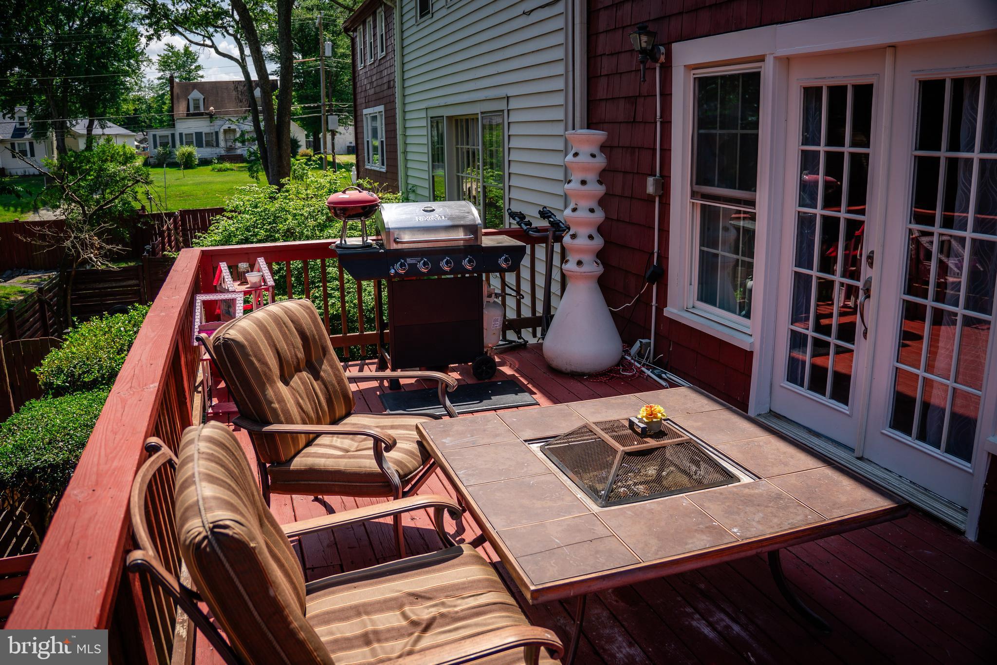 GREENWICH - Residential