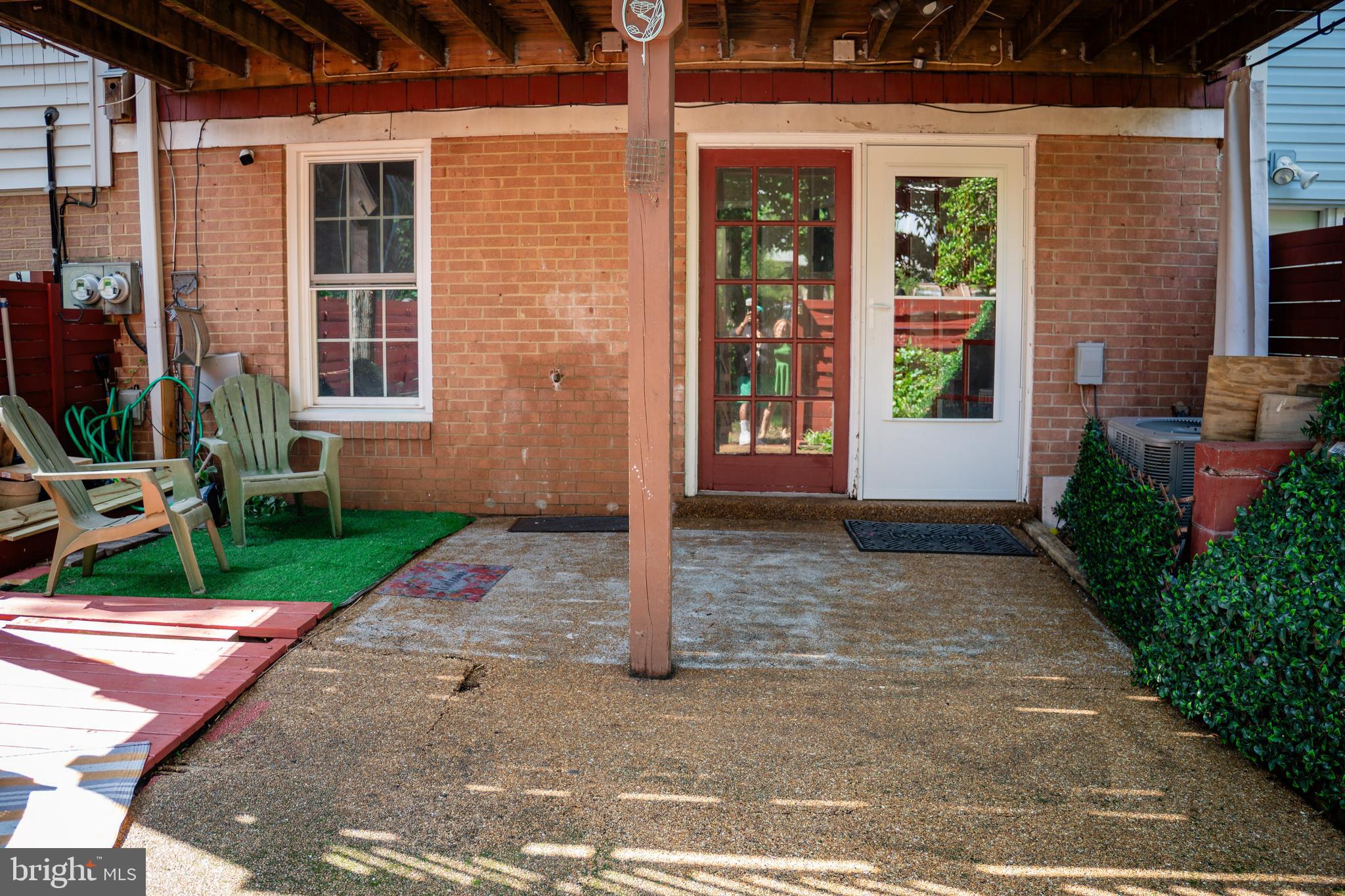 GREENWICH - Residential