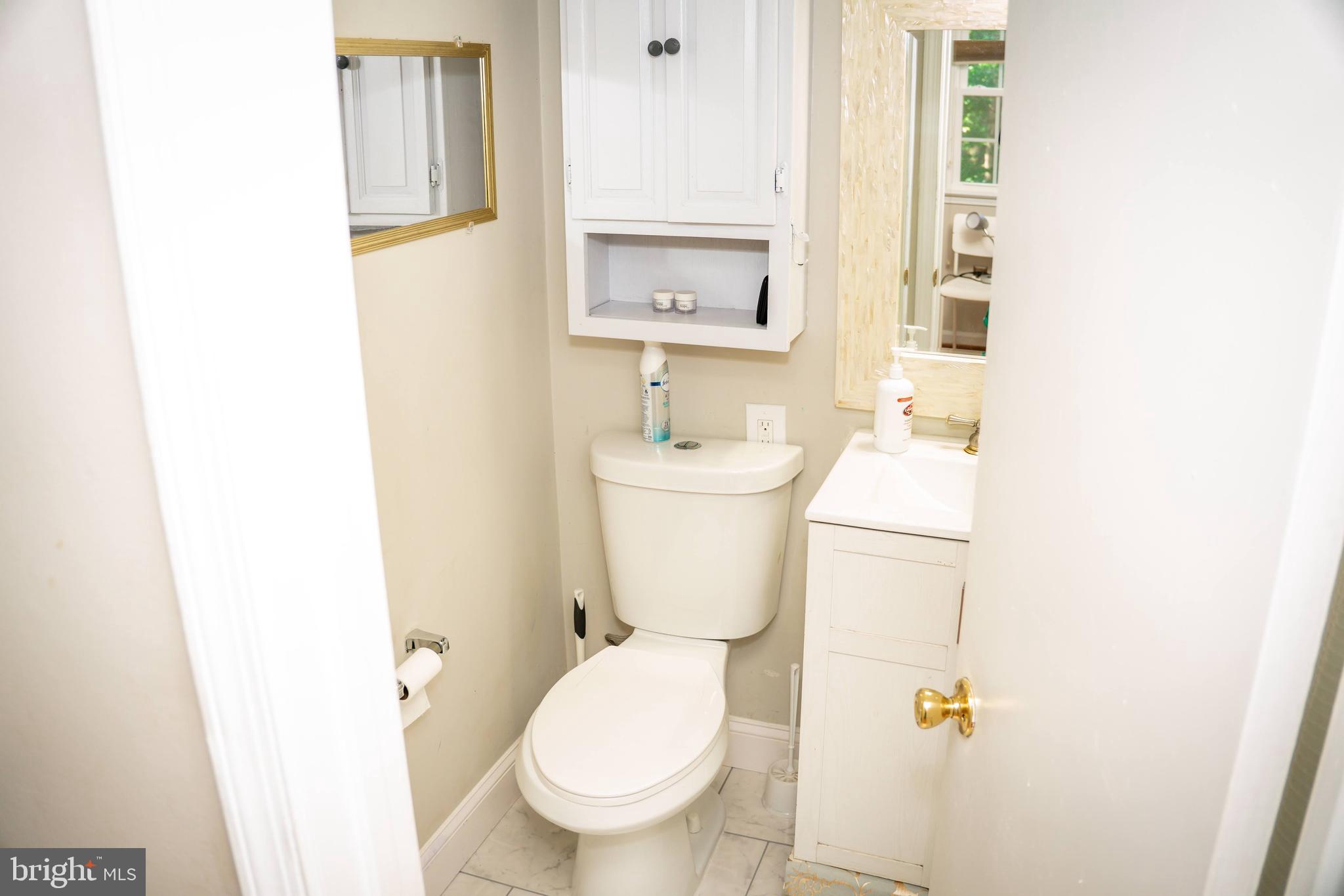 GREENWICH - Residential