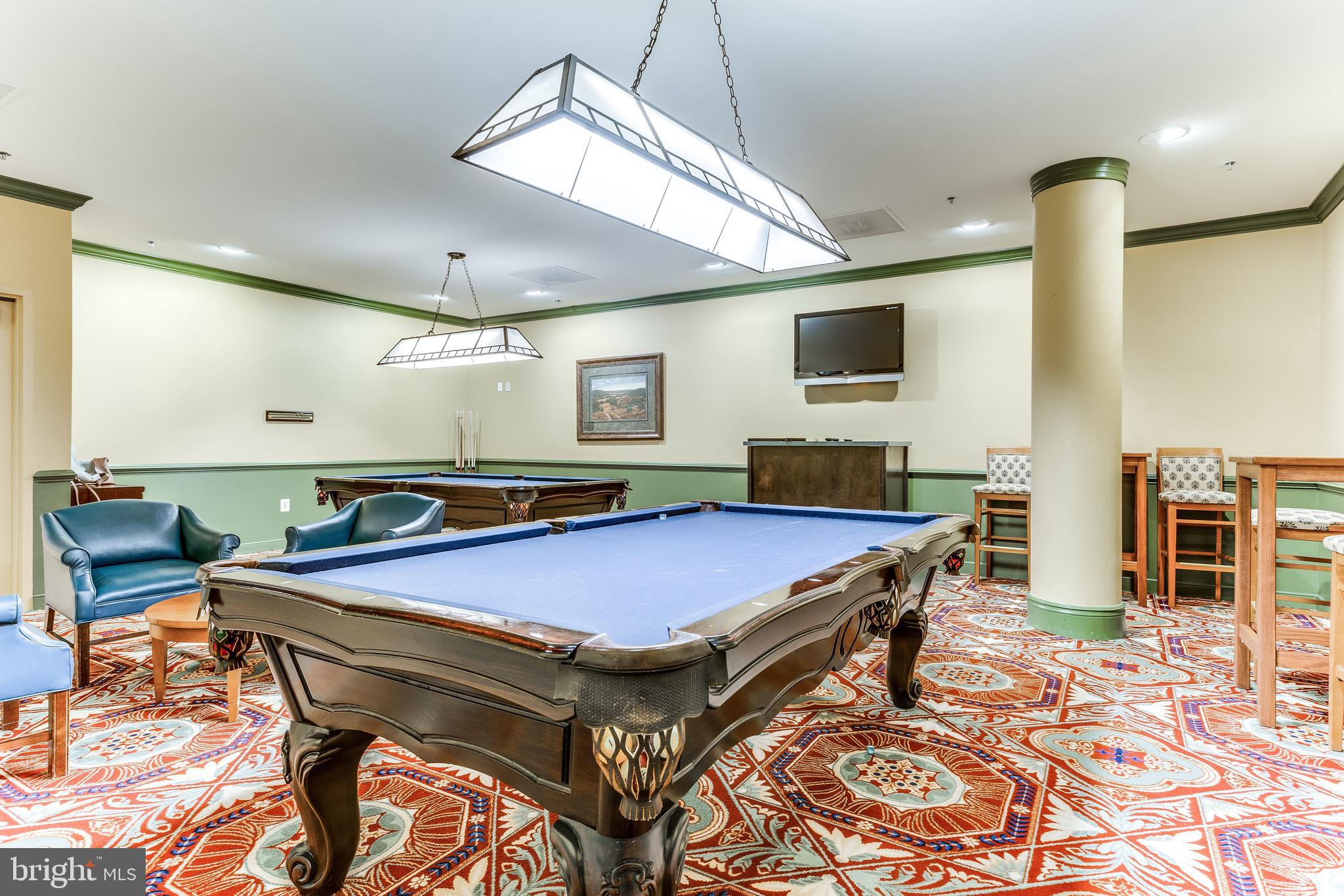 LANSDOWNE WOODS - Residential