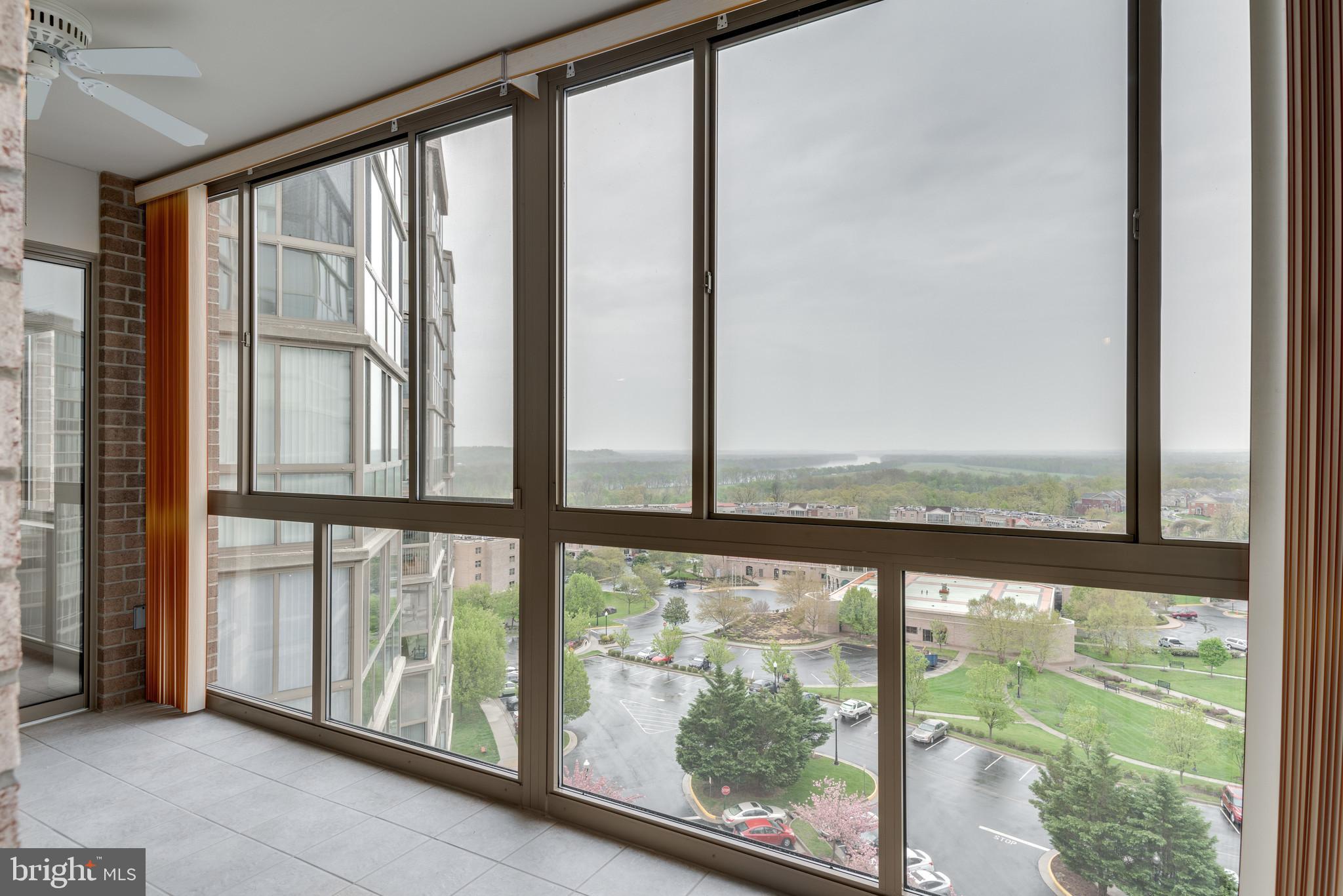 LANSDOWNE WOODS - Residential