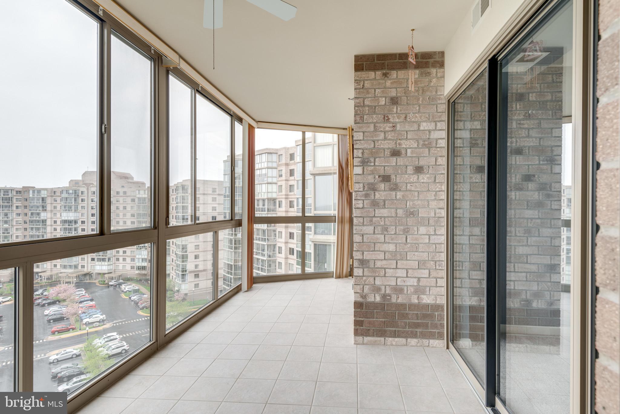 LANSDOWNE WOODS - Residential