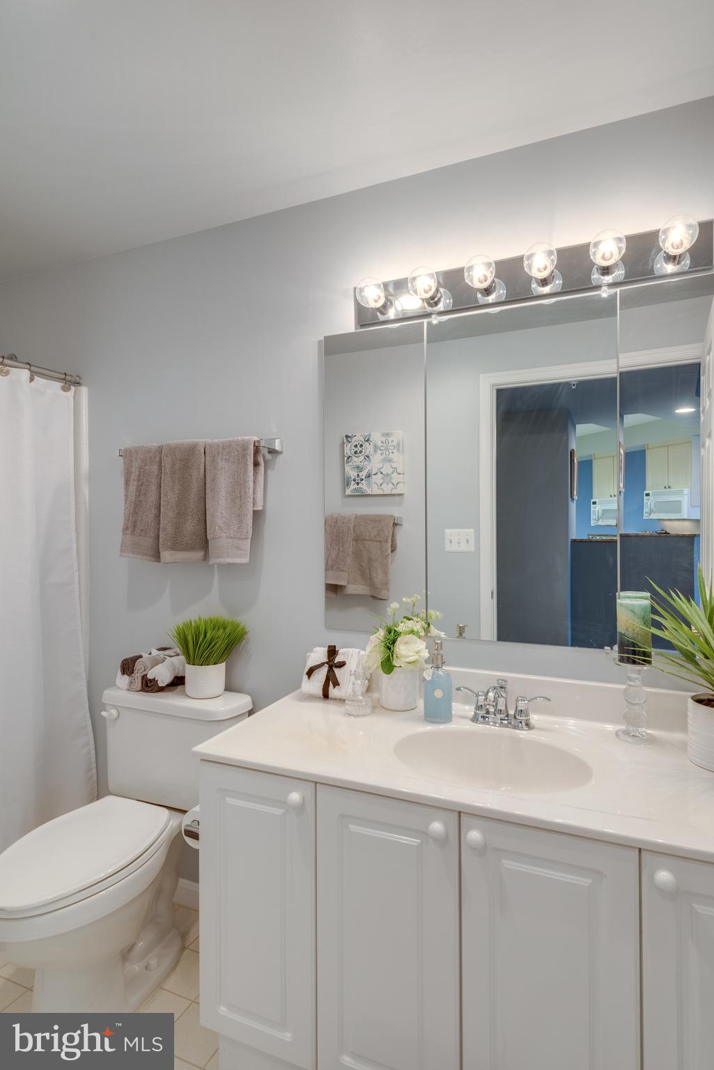 LANSDOWNE WOODS - Residential