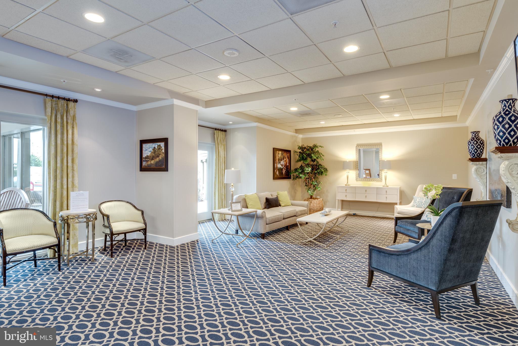 LANSDOWNE WOODS - Residential