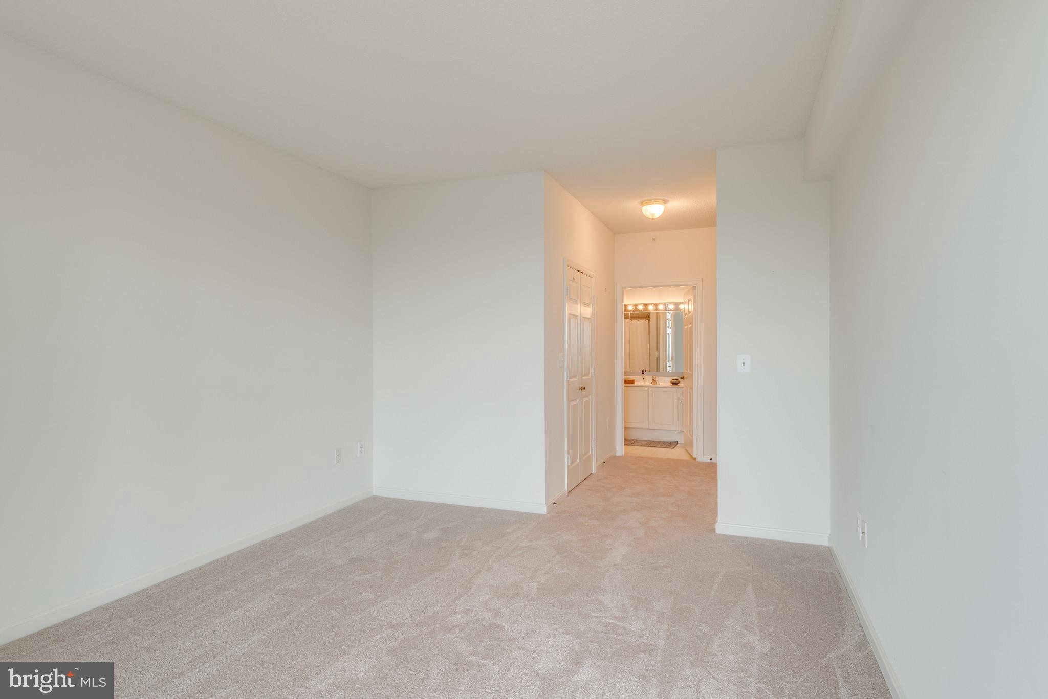 LANSDOWNE WOODS - Residential