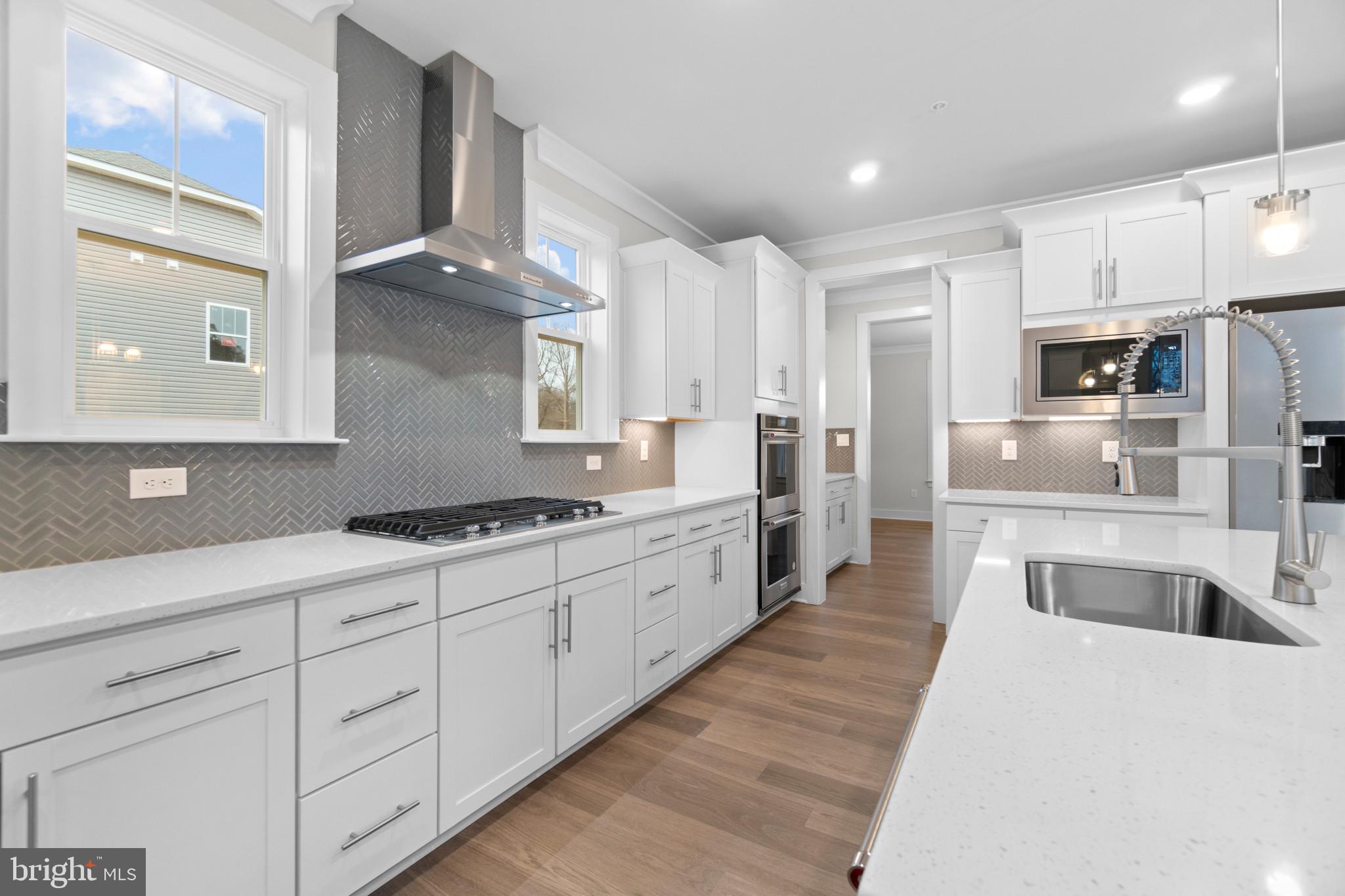 GOSHEN HUNT ESTATES - Residential