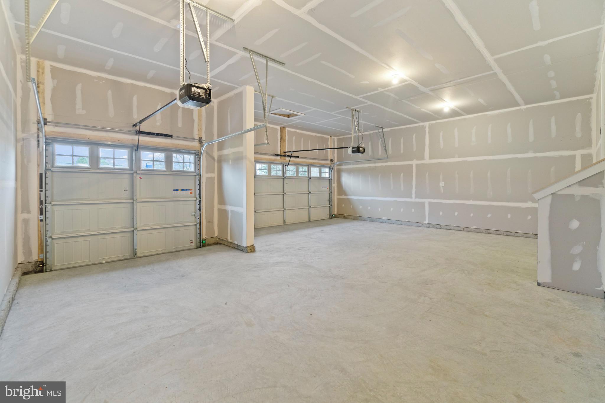 GOSHEN HUNT ESTATES - Residential