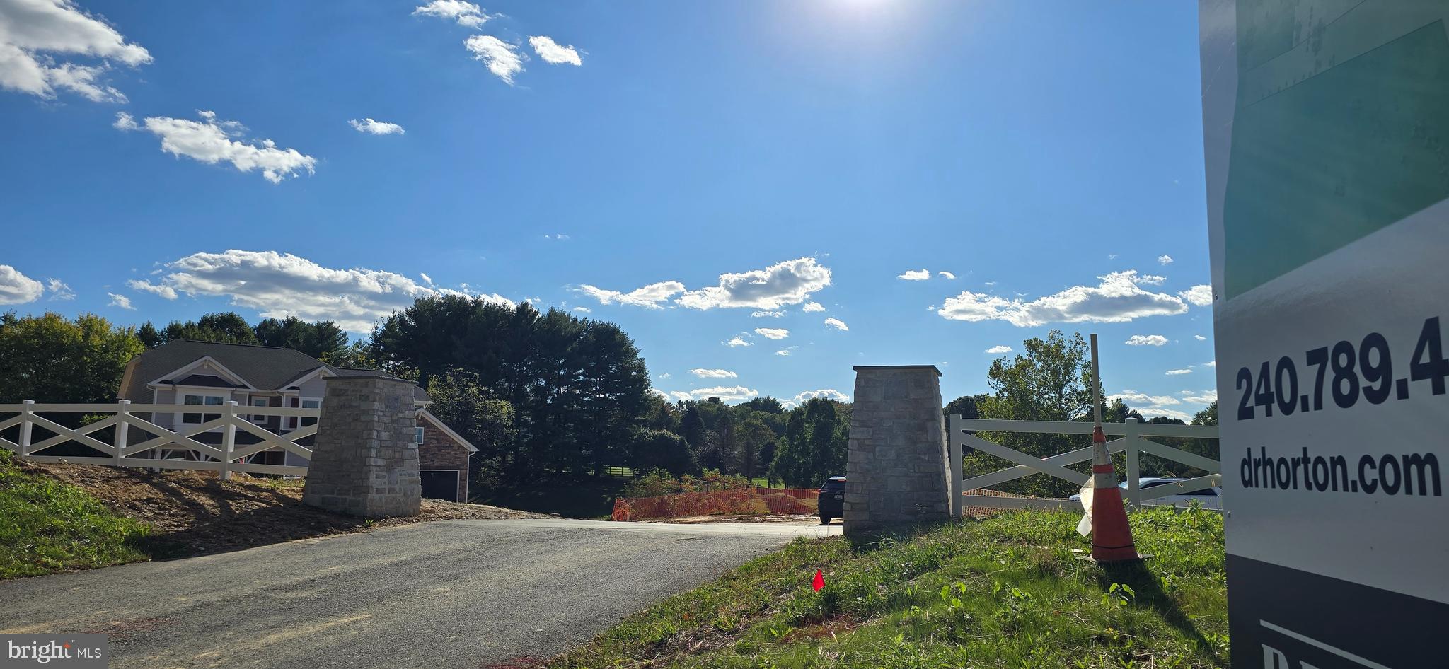 GOSHEN HUNT ESTATES - Residential