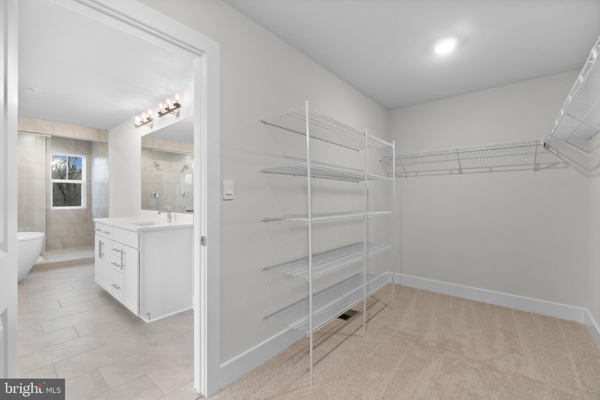 GOSHEN HUNT ESTATES - Residential