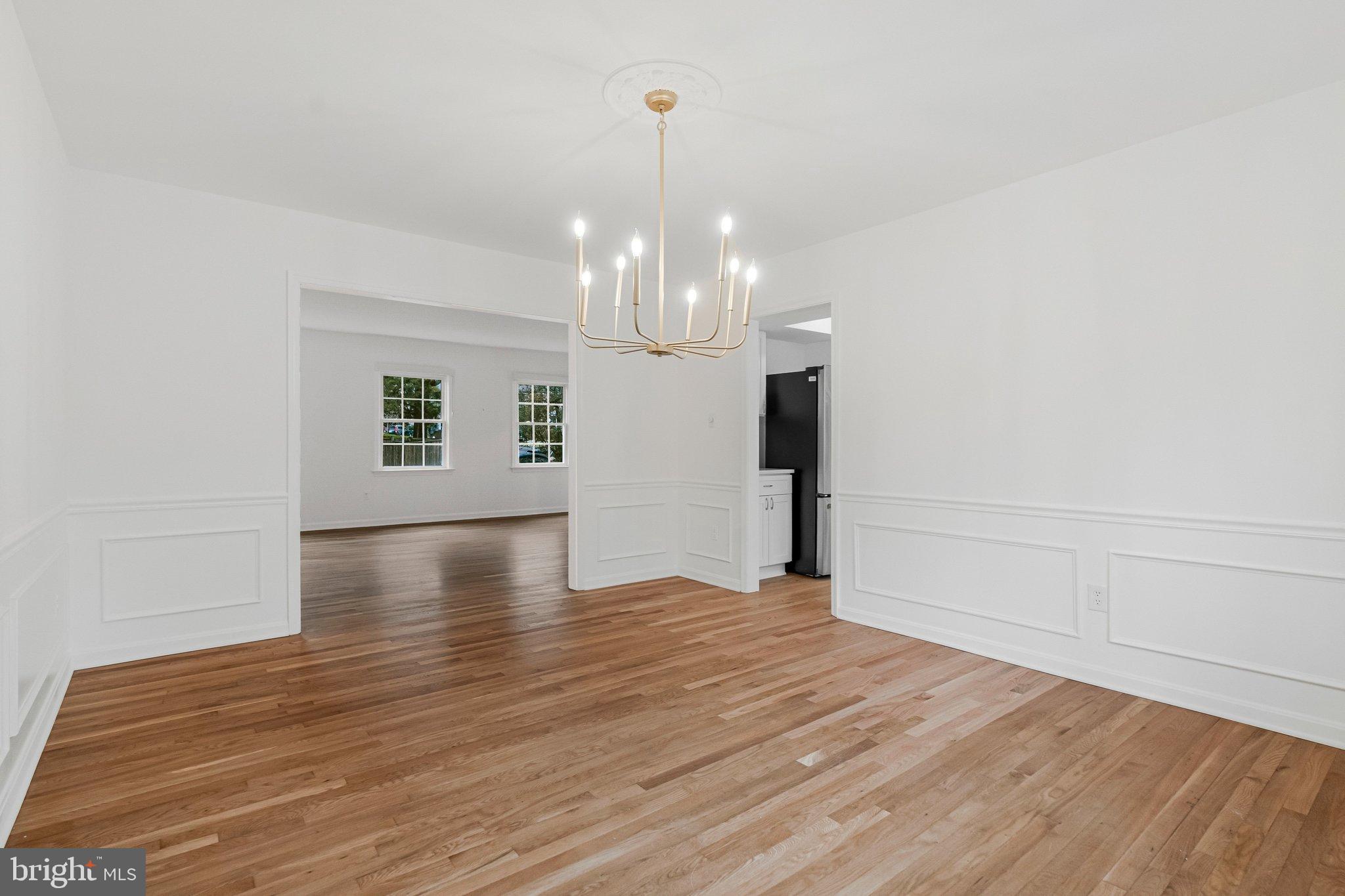 KINGS MANOR - Residential