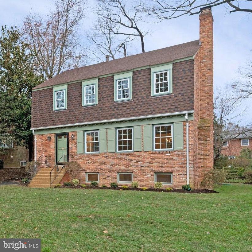 KINGS MANOR - Residential