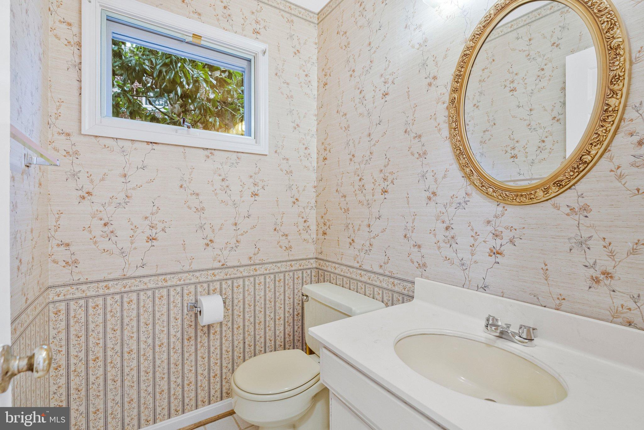 KINGS MANOR - Residential