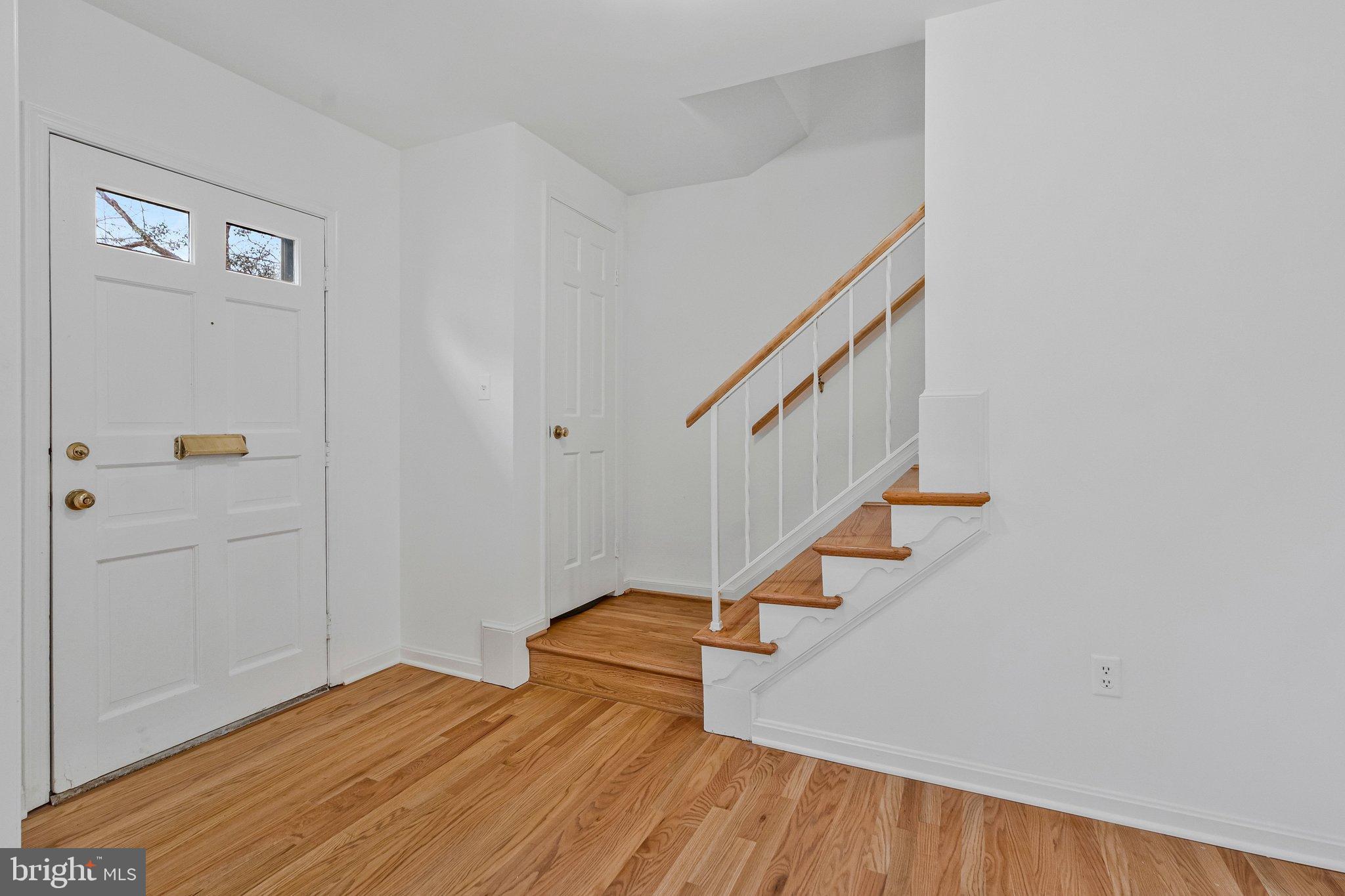 KINGS MANOR - Residential