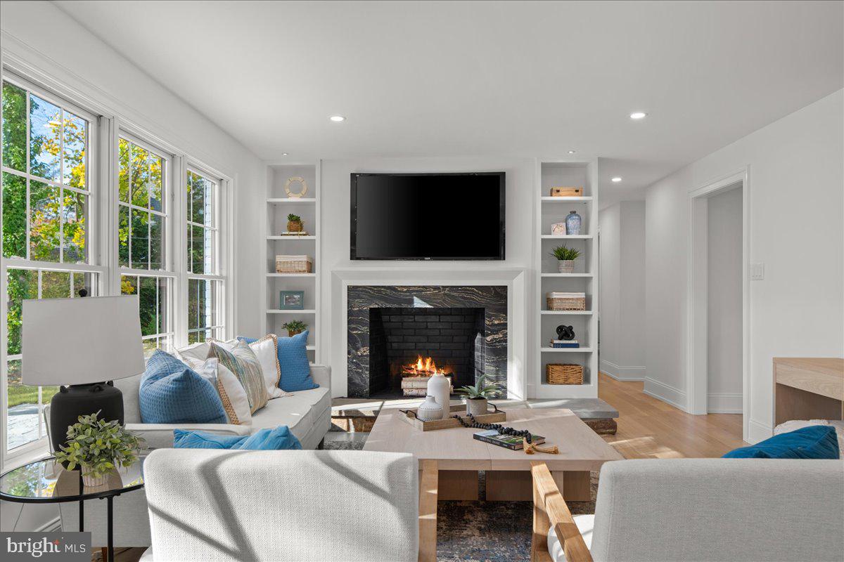 MERION STATION - Residential