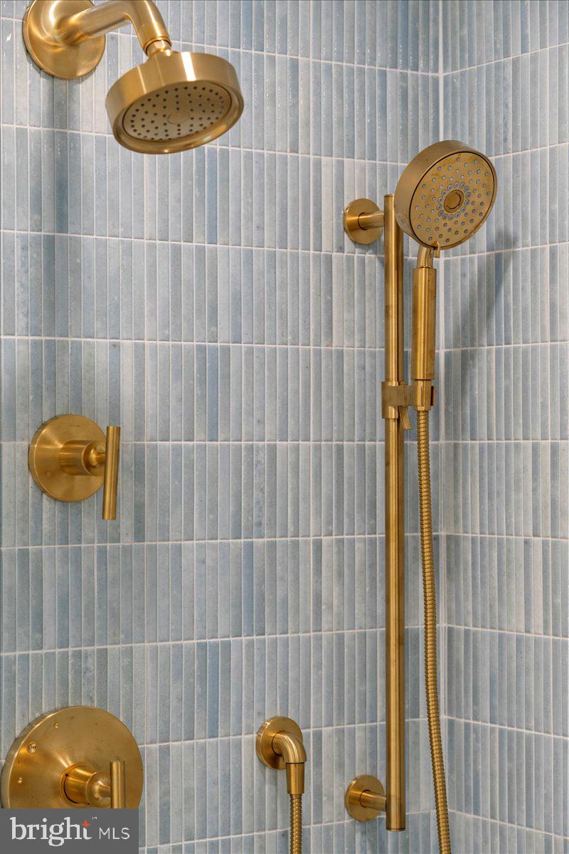 MERION STATION - Residential