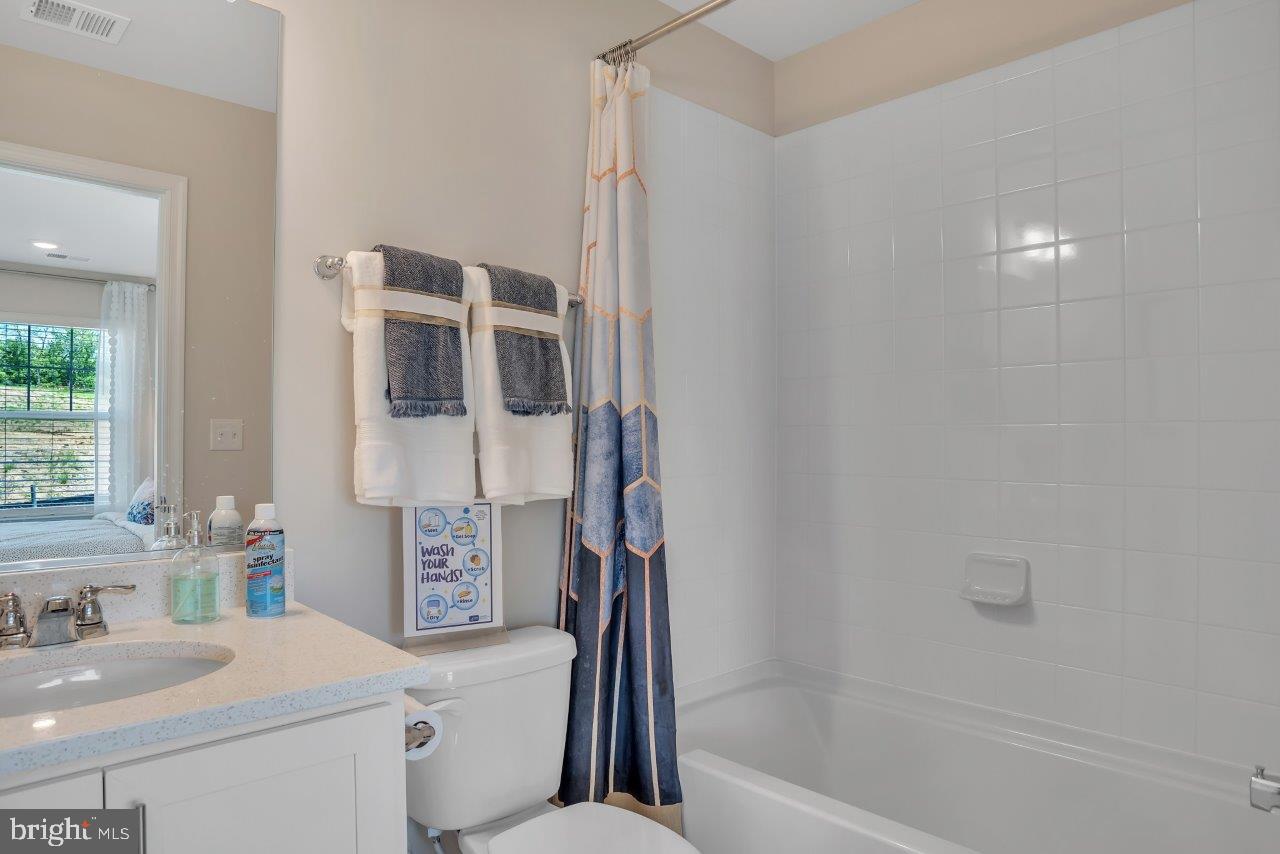 WOODMORE OVERLOOK - Residential