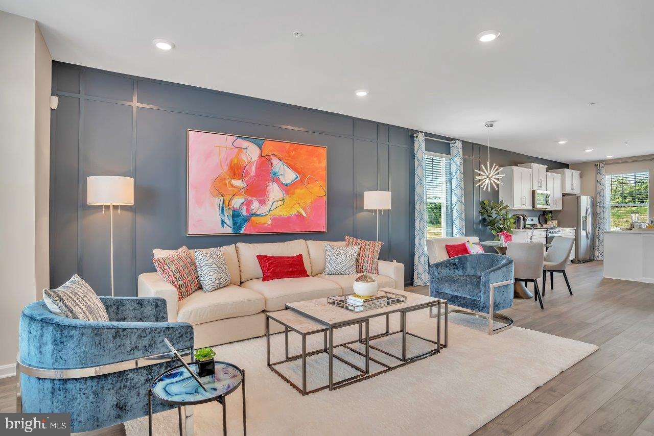 WOODMORE OVERLOOK - Residential