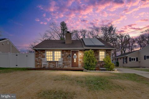 306 E RUDDEROW AVENUE MAPLE SHADE NJ 08052