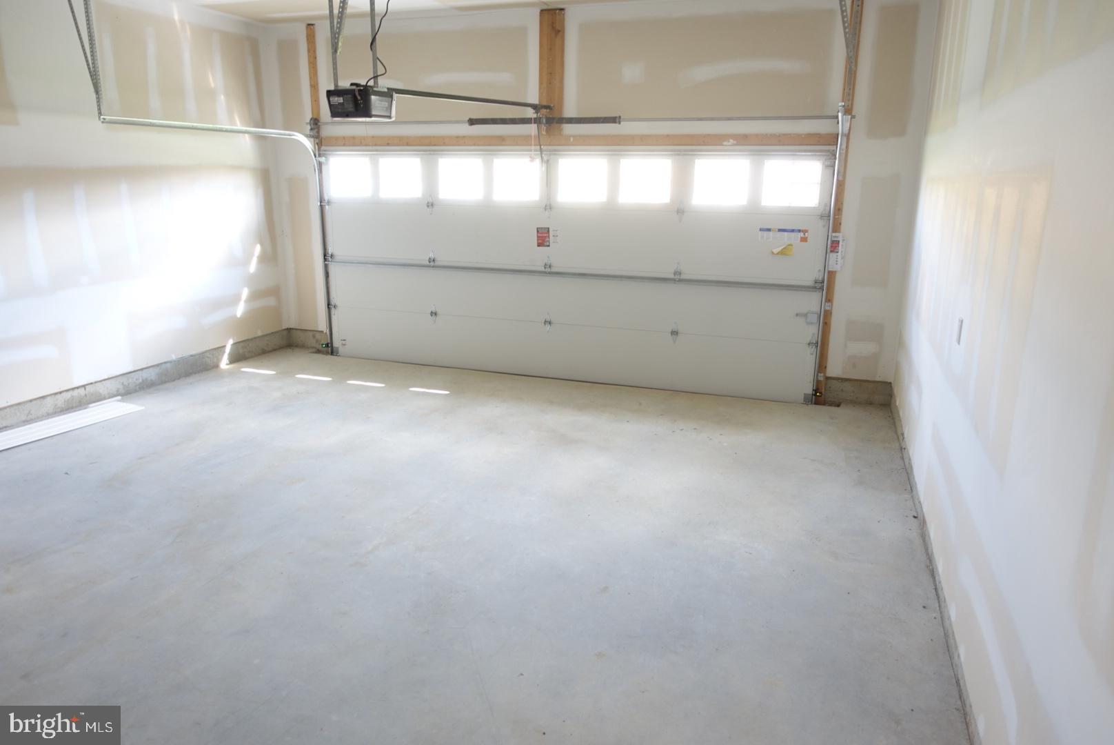 STEEPLE CHASE - Residential